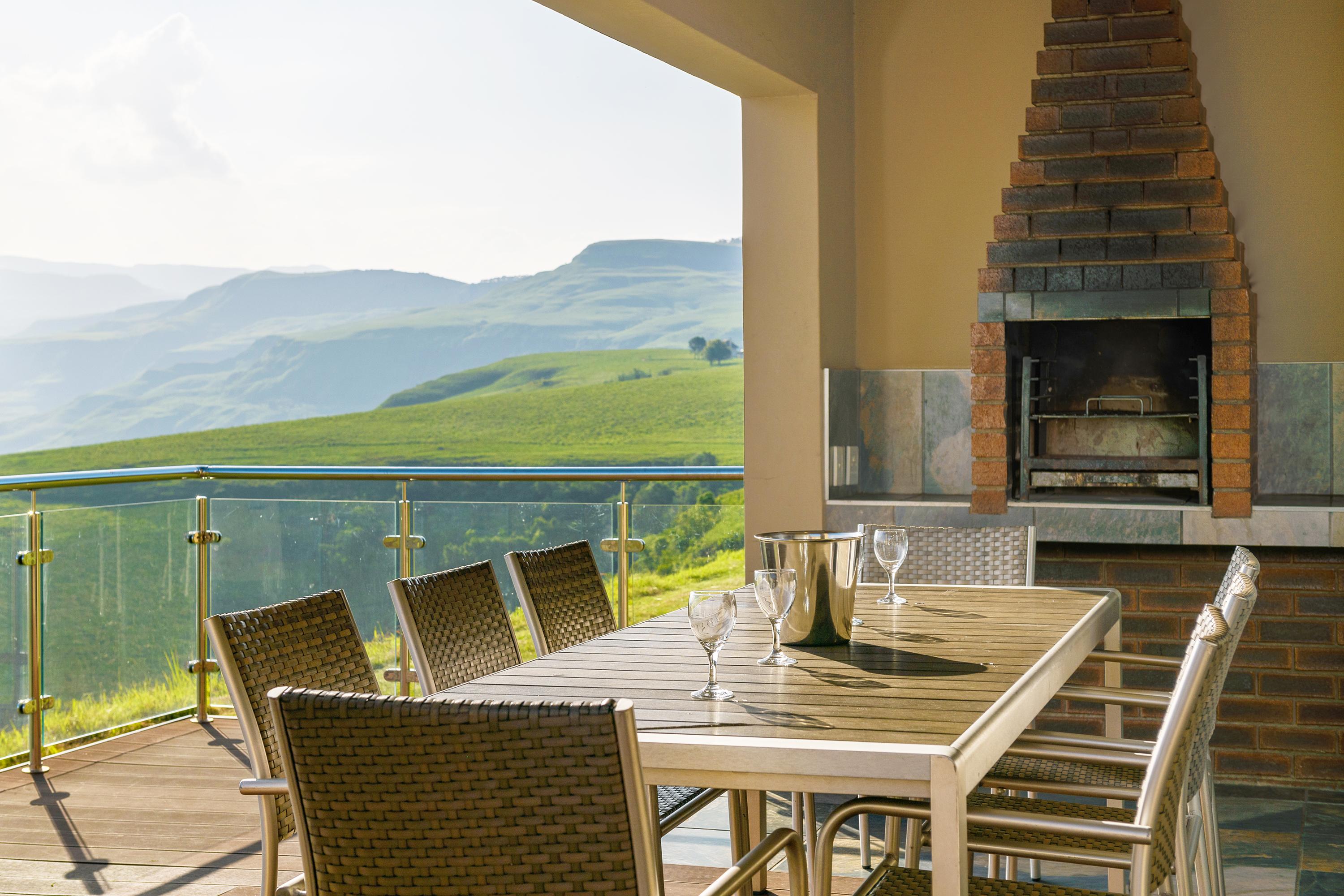 Cayley Mountain Resort Champagne Valley Exterior photo