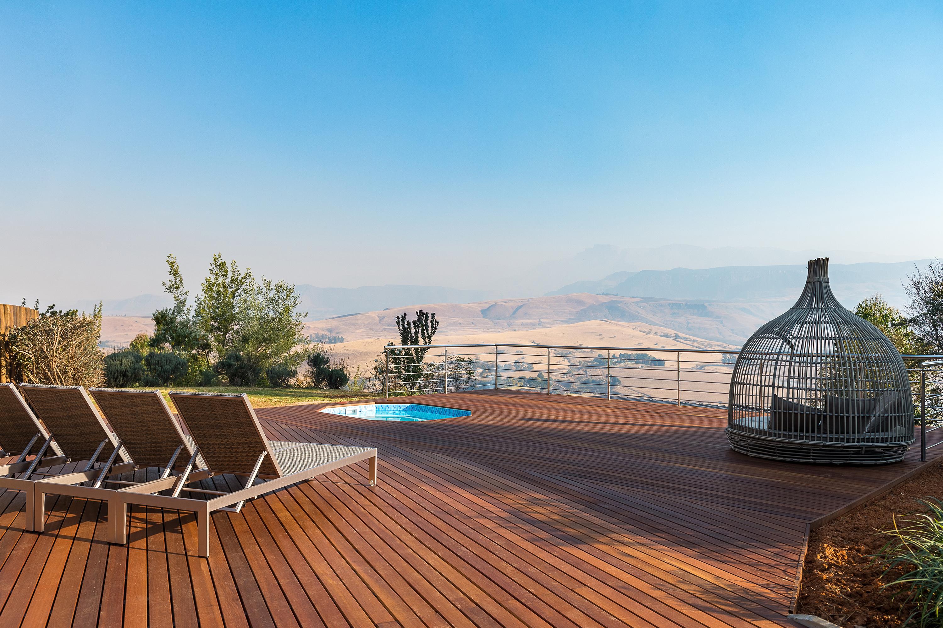 Cayley Mountain Resort Champagne Valley Exterior photo
