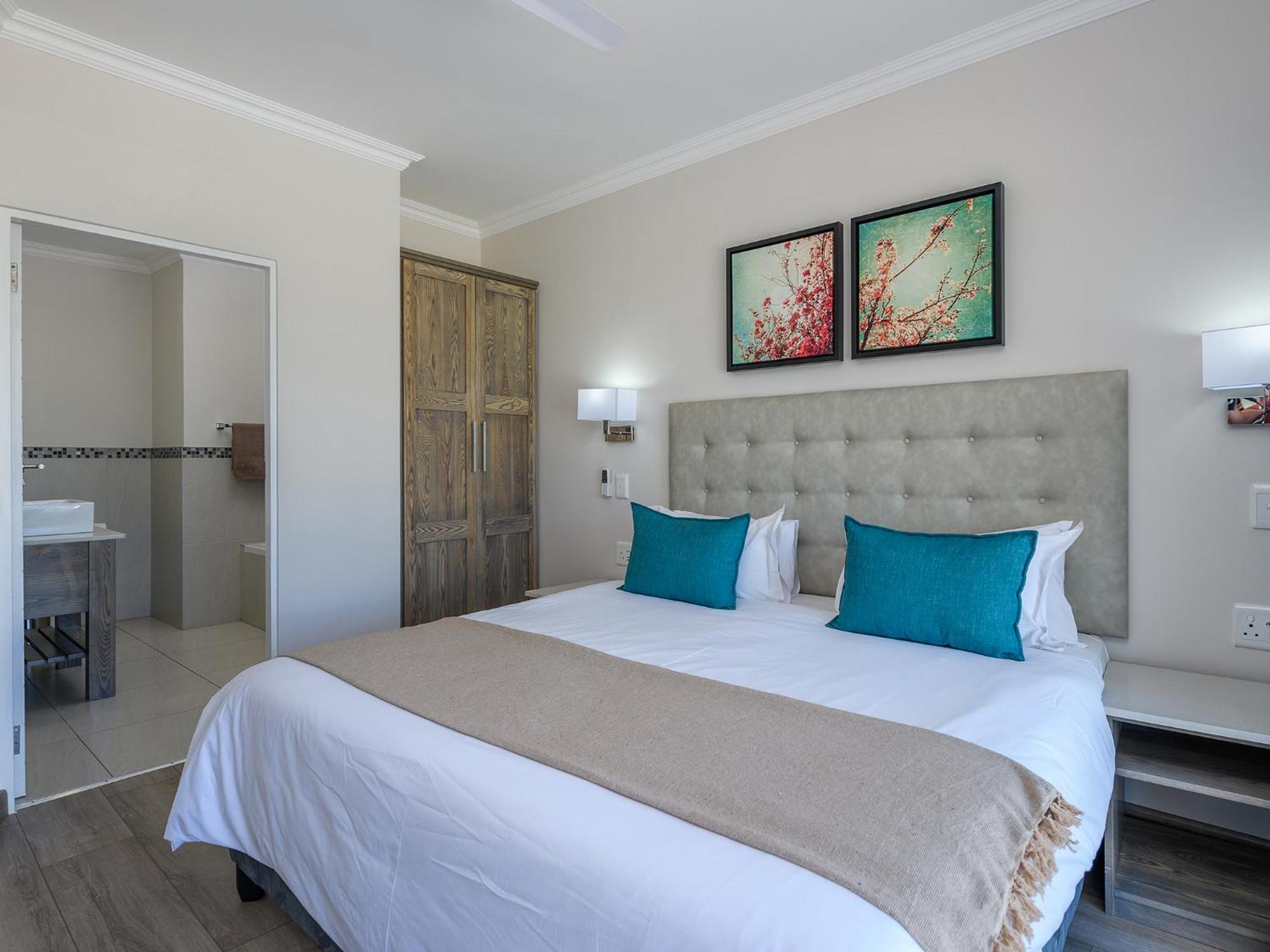 Cayley Mountain Resort Champagne Valley Room photo